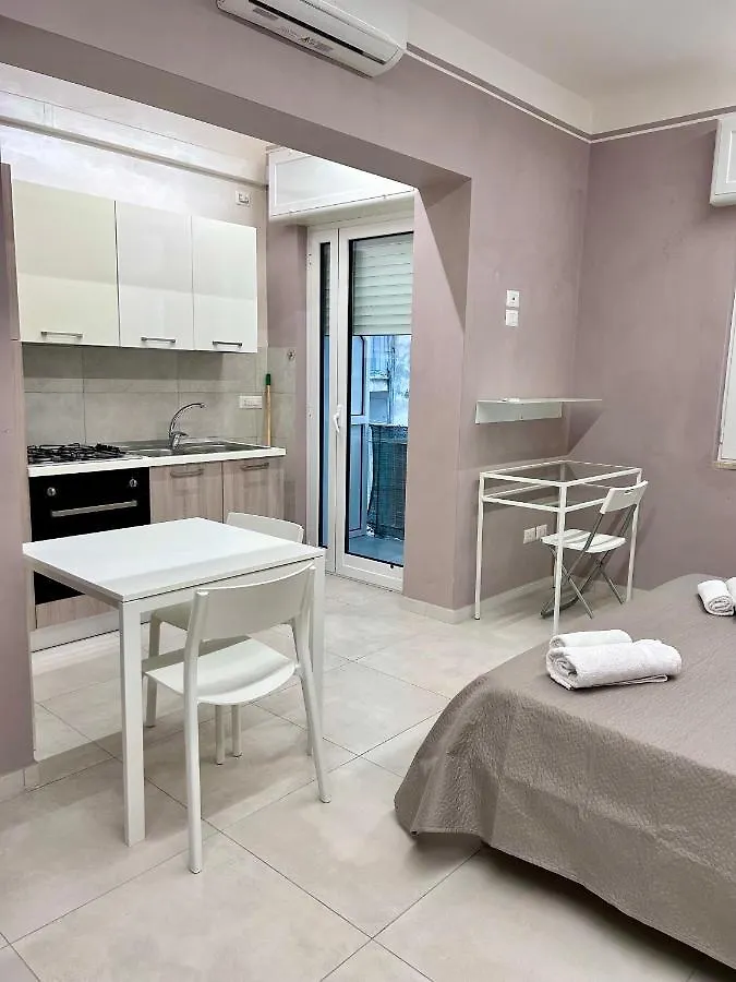 Camelia Home Suite - Napoli Italia