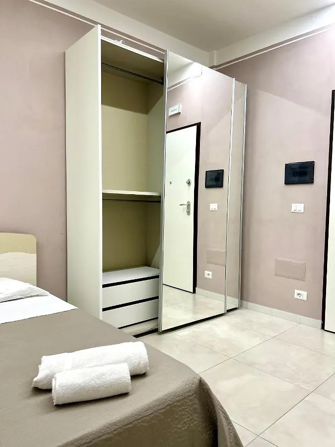 Camelia Home Suite - Napoli 나폴리